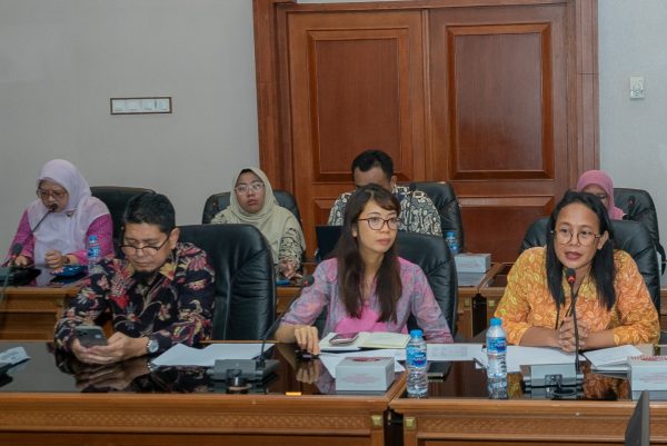 Direktur Industri Semen, Keramik, dan Pengolahan Bahan Galian Nonlogam Kementerian Perindustrian, Putu Nadi Astuti pada acara Press Briefing di Jakarta, Selasa (4/6)