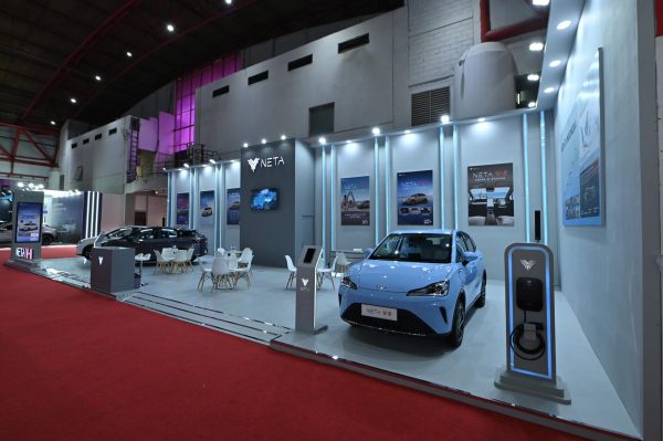 Mobil Listrik NETA V-II Unjuk Gigi di Pameran Jakarta Fair Kemayoran 2024