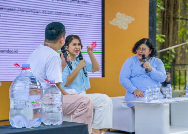 Talkshow Festival Hari Anak Nasional bertajuk "Anak Indonesia Sehat Bebas BPA", di Taman Anggrek, Kompleks Gelora Bung Karno, Senayan, Jakarta (28/07)