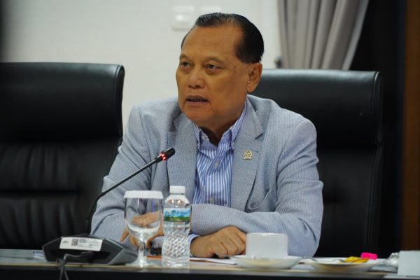 Anggota Komisi III DPR RI dari Fraksi PKS, Komjen Pol (Purn) Adang Daradjatun