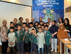 Lawson Indonesia dan Plasticpay Peringati Hari Bebas Kantong Plastik Sedunia Bersama Pelajar SD
