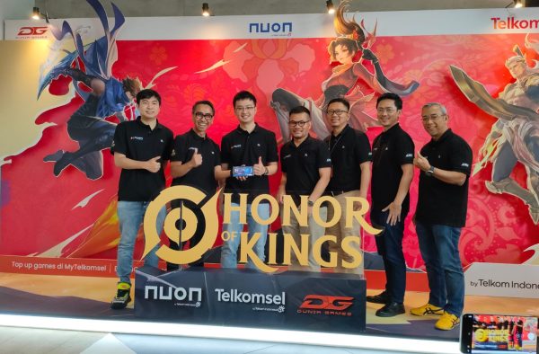 Nuon dan Telkomsel Luncurkan Honor of Kings GraPARI Corner di Jakarta