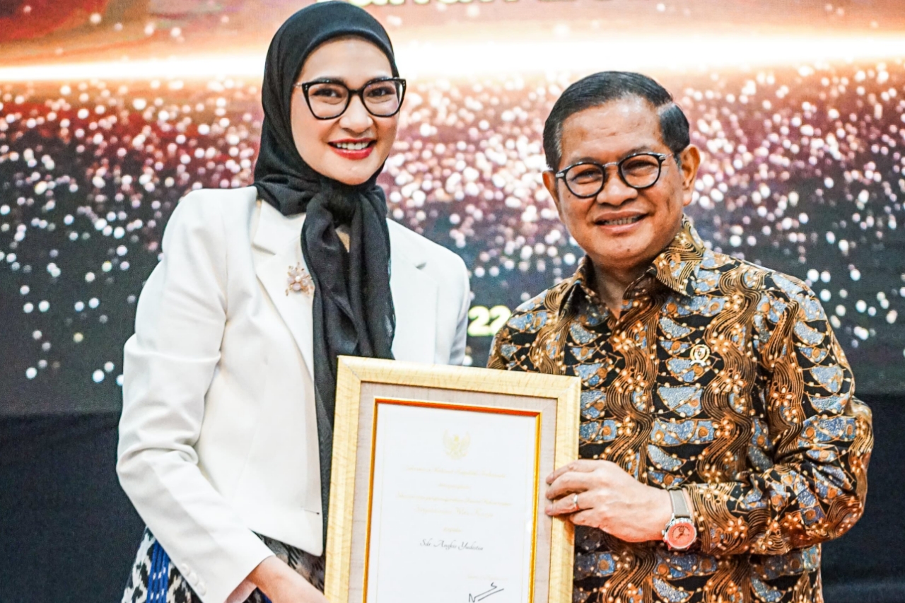 Staf Khusus Presiden, Angkie Yudistia