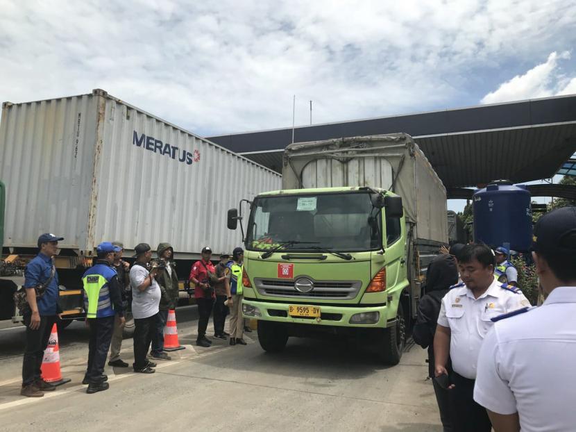 Razia Truk - truk ODOL