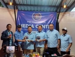 PWI Kota Depok Gelar Debat Kandidat: Paslon SS-Chandra Paparkan Program Unggulan