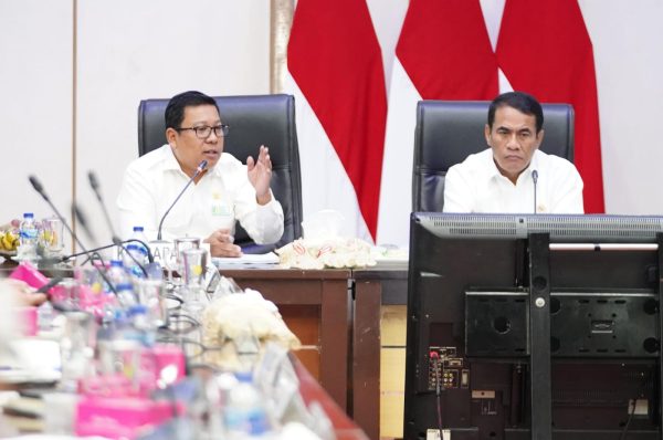 Foto Kiri ke Kanan: Kepala Badan Pangan Nasional, Arief Prasetyo Adi