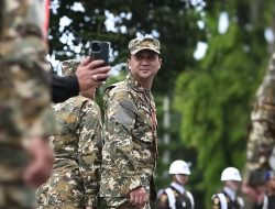 Prabowo Banggakan Menteri Transmigrasi saat Gala Dinner di Akmil Magelang