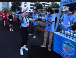 Water Station Le Minerale Penuhi Standar Internasional di Ajang Jakarta Running Festival 2024