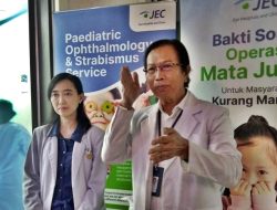 Bhakti Sosial, JEC Lakukan 30 Operasi Mata Gratis