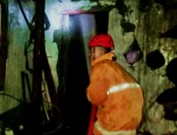 Rumah di Brebes Terbakar, Dua Penghuni Selamat Berkat Kesigapan Warga