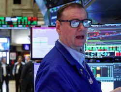 Investor Cemas, Wall Street Ditutup Lebih Rendah