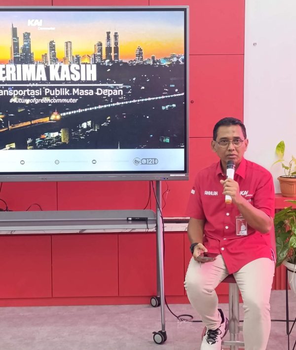 Direktur Utama KAI Commuter, Asdo Artriviyanto (Dok.Beritakota.id)