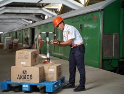 KAI Logistik Pangkas Waktu Tempuh Rute Bandung – Surabaya Menjadi 1 Hari