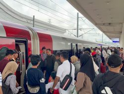 Whoosh Catat Rekor Angkut 24 Ribu Penumpang dalam Satu Hari di Libur Panjang