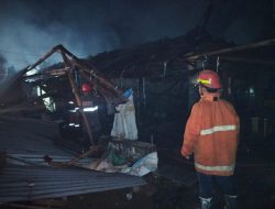 Kebakaran Hebat Melanda Pasar Tradisional Losari Brebes, Tiga Kios Ludes Terbakar