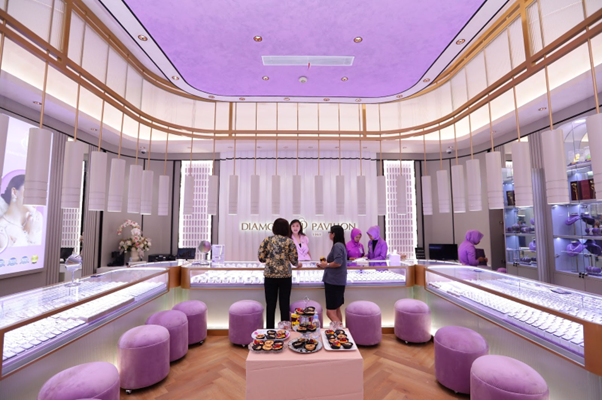 Keterangan: Diamond Pavilion Ambarukmo Plaza, Yogyakarta, Jawa Tengah.