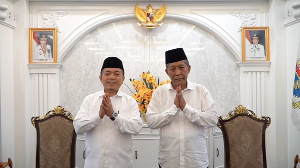 Gubernur Jambi dan Wakil Gubernur Jambi Terpilih Periode 2025-2030 Dr. H. Al Haris, S.Sos., MH dan Drs. H. Abdullah Sani, M.Pd.I akan dilantik sebagai Gubernur dan Wakil Gubernur Jambi (Foto/ Agus Supriyanto, Erict Sutriedi/Video: Erict Sutriedi, Wo Zali)