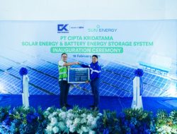 PLTS dengan Sistem Penyimpanan Energi Baterai Microgrid dalam Kontainer Pertama dan Terbesar di Indonesia