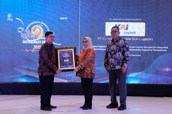 KAI Logistik Raih Penghargaan Indonesia Digital Sustainability Awards 2025