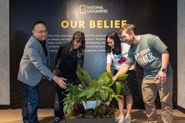 Opening National Geographic Apparel Store