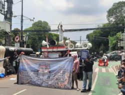 Demo KPU, Masyarakat Puncak Jaya Minta Suara Mereka Direkapitulasi Ulang