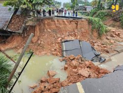 Kementerian PU Gerak Cepat Tangani Jalan Amblas di Lintas Jambi-Sumbar
