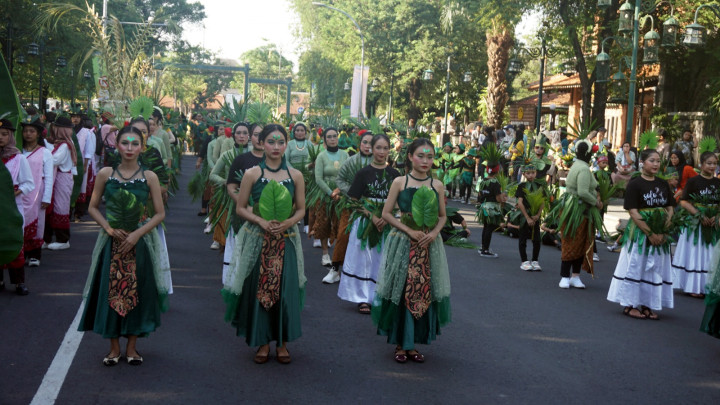 Festival Solo Menari 2025 Tema 'Daun Menari'