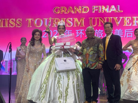 Loura Martha Van Dinobatkan Sebagai Miss Tourism Universe 2025, Soroti Peran Perempuan dalam Diplomasi Budaya dan Pariwisata Berkelanjutan (Beritakota.id/Herman Efendi)
