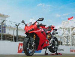 Panigale V2 Dikenalkan Dalam “We Ride As One 2025”