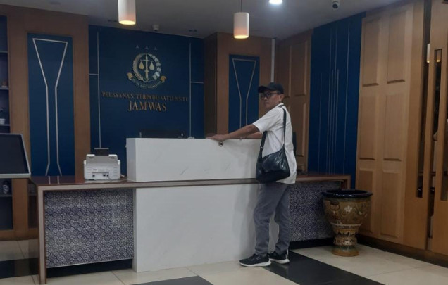 Kepala Litbang Masyarakat Jaring Koruptor Sulut (MJKS), Dadang Suhendar SH sambangi Gedung Kejakasaan Agung (Foto/MJKS)