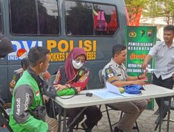 Sambut Hari Bhayangkara, Puluhan Ojol Dapat Pemeriksaan Kesehatan Gratis dari Polres Brebes