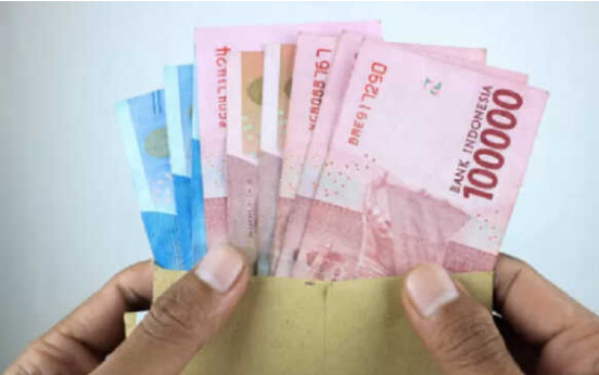 Foto Ilustrasi Penerima Bantuan Subsidi Upah