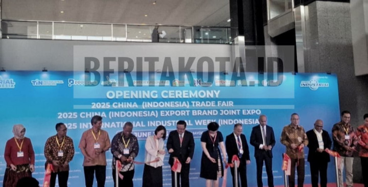 International Industrial Week Indonesia 2025 menghadirkan ratusan peserta dari dalam dan luar negeri, meliputi pelaku industri manufaktur, logistik, pengemasan, hingga percetakan. (Beritakota.id/Adang Sumarna)