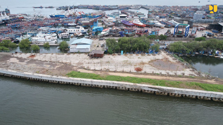 Kementerian PU Siapkan Pembangunan Tanggul di Pesisir Teluk Jakarta