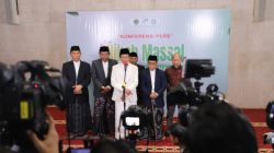 Menteri Agama RI, Prof. Dr. KH. Nasaruddin Umar, MA. Dalam konferensi persnya, Menag menjelaskan secara rinci pentingnya program ini sebagai solusi konkret untuk mengatasi kendala biaya pernikahan, legalitas hukum, serta dampak sosial akibat praktik perkawinan tidak resmi (Beritakota.id/Herman Effendi)