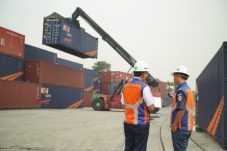 Angkutan Kontainer KAI Logistik