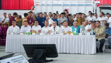 Menkop Budi Arie usai Rapat Koordinasi Terbatas (Rakortas) Persiapan Peluncuran 80.000 Kopdes/Kel Merah Putih, di Koperasi Desa Merah Putih Bentangan, Kec.Wonosari, Kab.Klaten, Jawa Tengah, minggu (13/7).