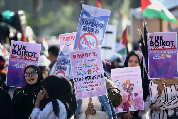Solidaritas Mahasiswa Untuk Rakyat Palestina atau Perempuan SMURP ikut meramaikan aksi damai One Million Women For Gaza yang berlangsung pada Minggu (6/7) pagi. (Istimewa)