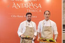 Foto kiri ke kanan: Chef Arcad dan Chef Juna