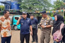 Foto: Tim Gabungan dan Wawalkot Depok Chandra saat sidak di lokasi (foto: eranasional)