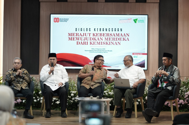 Dompet Dhuafa menggelar Sarasehan Tokoh Bangsa bertajuk "Merajut Kebersamaan, Mewujudkan Merdeka dari Kemiskinan".