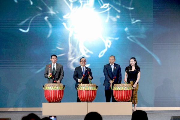 Ceremonial Opening [Ki-Ka] Kepala BNPB Letjen TNI Dr. Suharyanto; Menko PMK Prof. Dr. Pratikno; Kepala BASARNAS Marsda TNI Mohammad Syafii; Country Manager Pamerindo Indonesia Lia Indriasari
