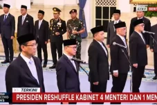 Presiden Prabowo Subianto resmi melantik pejabat baru seusai melakukan perombakan Kabinet Merah Putih di Istana Kepresidenan Jakarta, Senin, 8 September 2025. Sumber Tangkapan Layar BeritaSatu TV