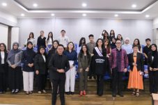 President University Gandeng Puteri Indonesia untuk Bekali Mahasiswa dengan Personal Branding & Fashion di Dunia Kerja