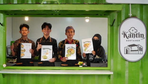 Kantin Kontainer Dompet Dhuafa Yogyakarta Dorong Mahasiswa Berjiwa Entrepreneur
