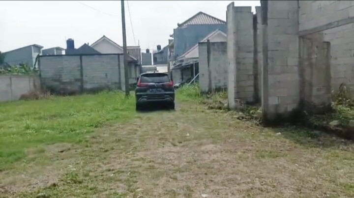 Foto: Perumahan Villa Selaras Bedahan Depok mangkrak ulah pengembang