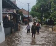 Dua desa di Kecamatan Bumiayu, Kabupaten Brebes, Jawa Tengah, terendam banjir pada Senin (13/10/2025)