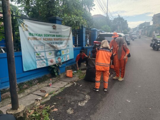 Giat bersih-bersih sampah