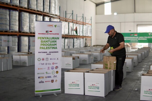 Gudang Logistik Khusus