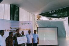 Dompet Dhuafa Resmikan Industri Komunal Nanas Subang
